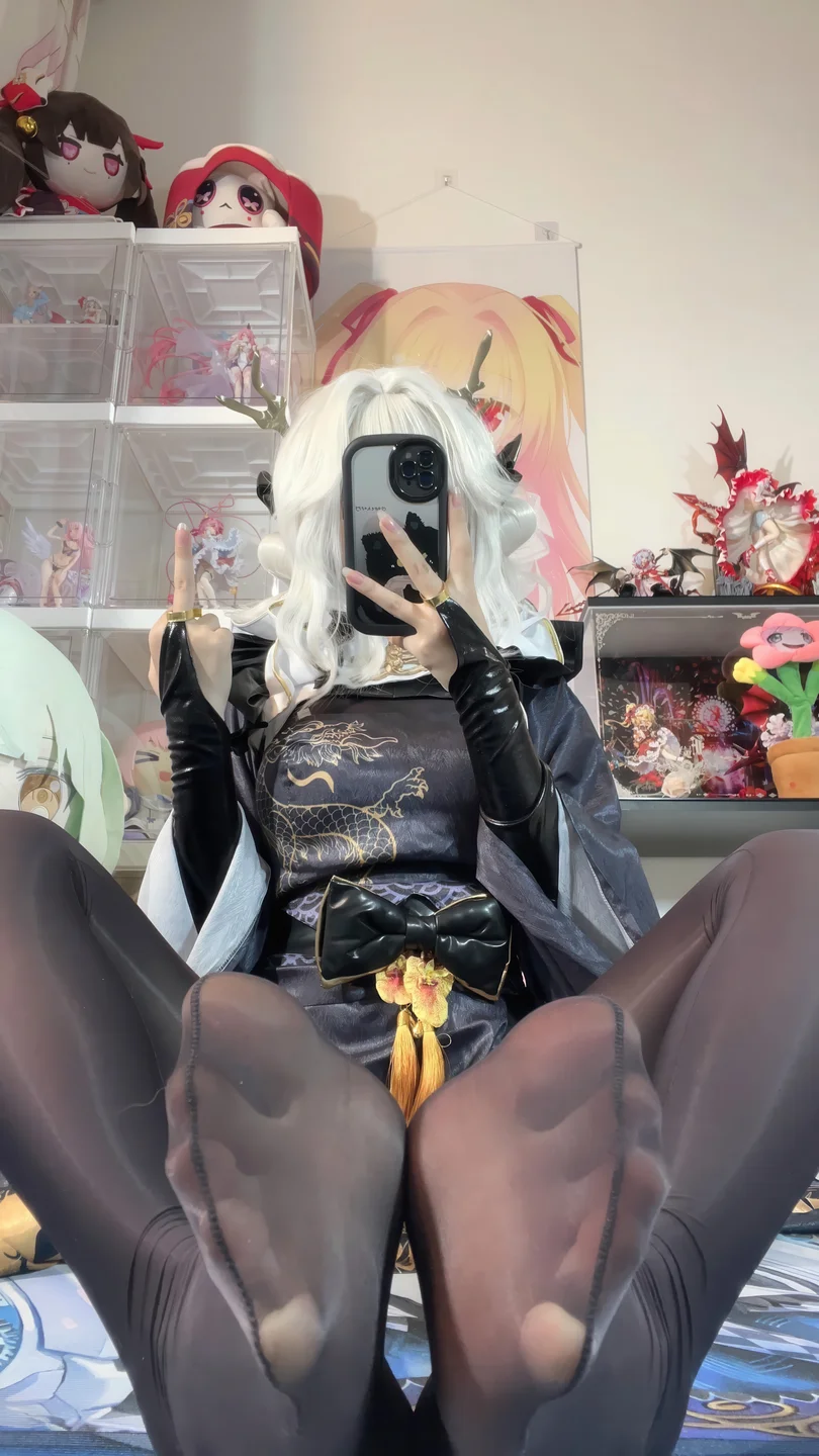 白栎Shirly - No.025 NIKKE 布兰儿 [130P,27V-3.22GB] tg@simisebaisi 【丝足阁】056.webp